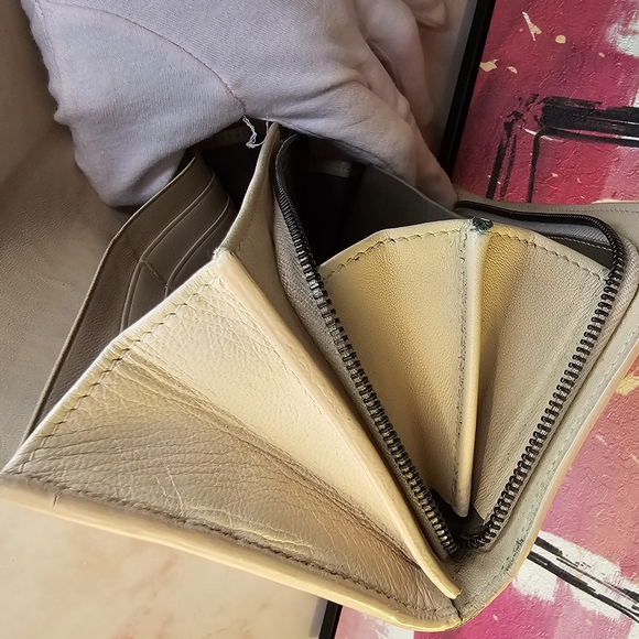 🌸 Bottega Veneta Intrecciato Lotus Beige Wallet Long Wallet 🌸 - Picture 6 of 16